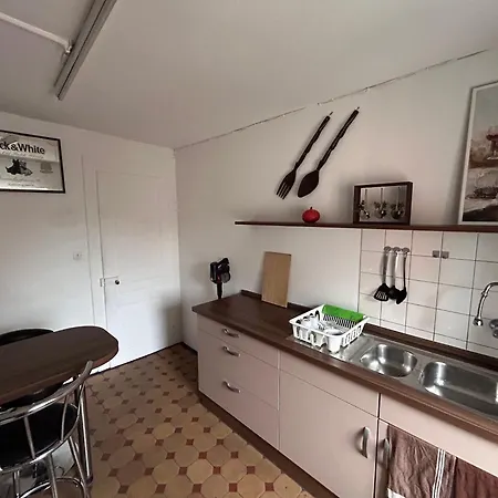 Spacious Centre Apartment *