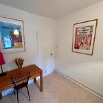 شقة Spacious Centre